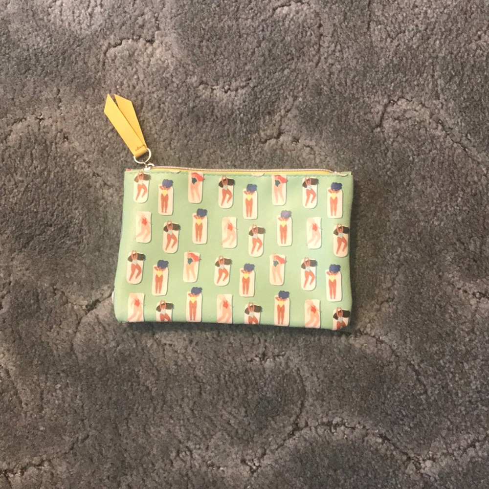 Small IPSY Make-up bag
